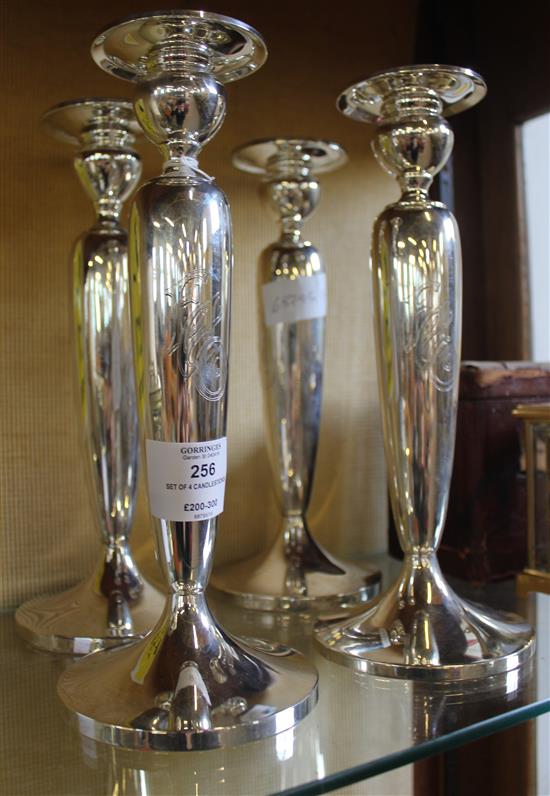 Set of 4 candlesticks